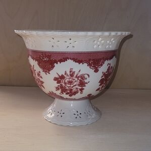 Vintage Floral Ceramic Bowl..